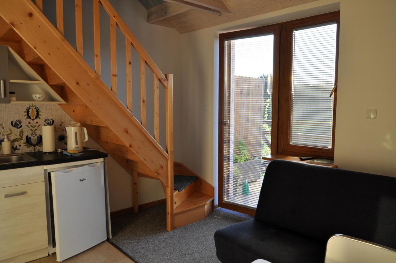 Gosciniec Kaszubski Homestay Białogóra Exterior foto